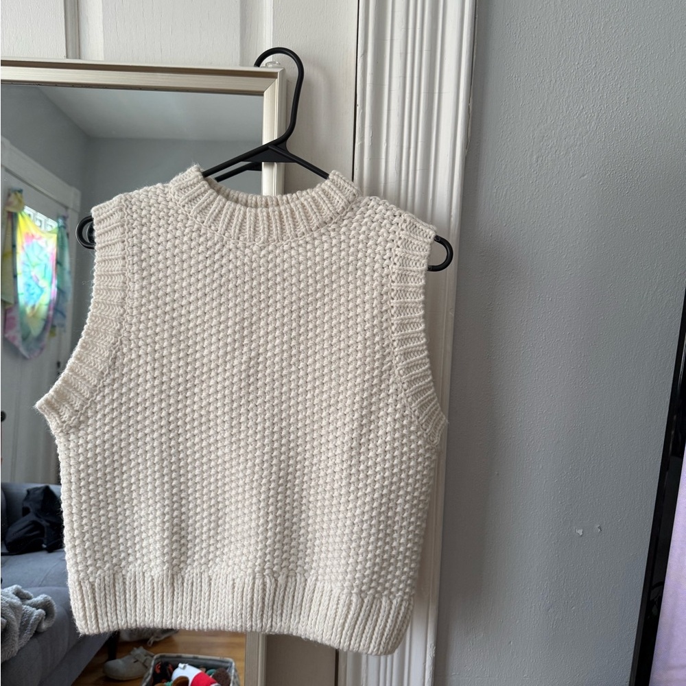 H&M sweater top